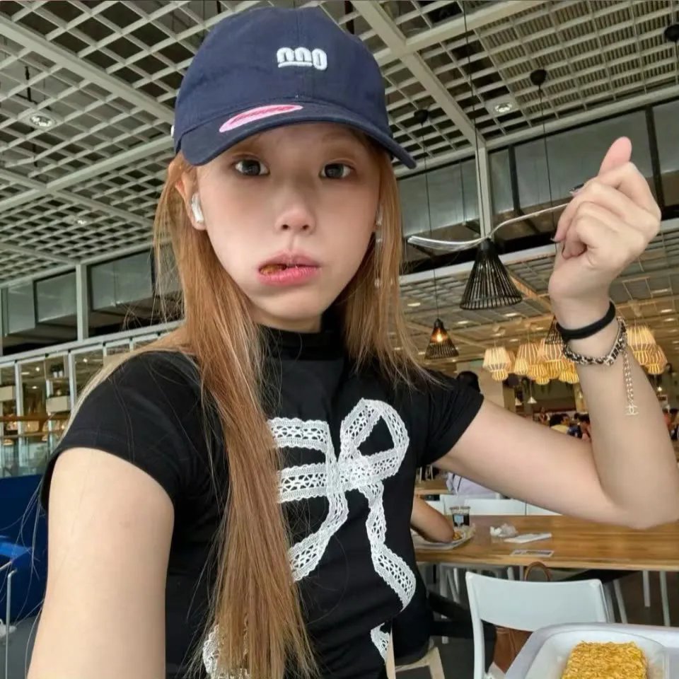 绅探 封面